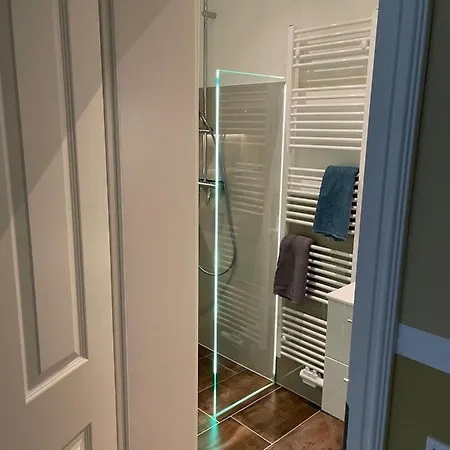 Johannes Hof * Bunde (Lower Saxony)