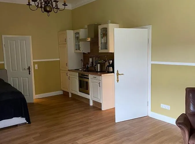 Johannes Hof * Bunde (Lower Saxony)