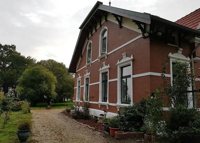 Johannes Hof * Bunde (Lower Saxony)